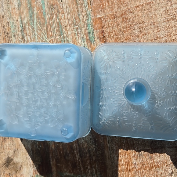 INDIANA GLASS Tiara Blue Satin Beehive Covered CANDY DISH - Picture 4 of 6